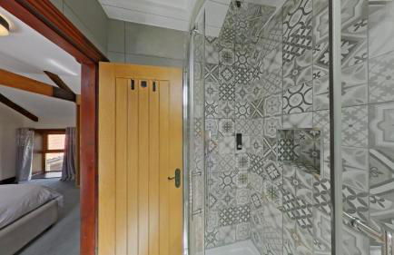 The Barn & The Log Cabin, Sleeps 12, 2 Hot Tubs, Near Durham & Bishop Auckland - Foto 21