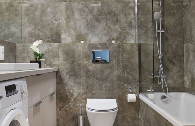 Metro Imielin 8th Floor Apartment - Photo 18