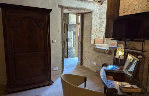 Prieuré restauré avec jardin, charme ancien et commodités modernes, près de l’église à Beaulieu - FR-1-653-145 - Foto 34