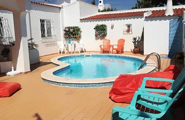 Villa Quica, heated pool - Photo 1