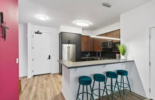 Fairfax District Chic City Oasis 2 BR Apt with Den 136 - Foto 19