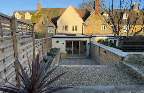 Luxury Lechlade cottage - Character and charm - Photo 32