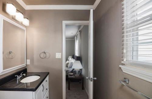 Serene Getaway with Patio in Pineville - Foto 23