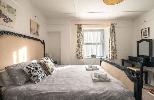 Cosy Welsh Cottage in St Davids Centre with Garden - Photo 16