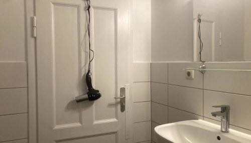 Sehr zentrales kleines ruhiges Apartment - Foto 5, Shower