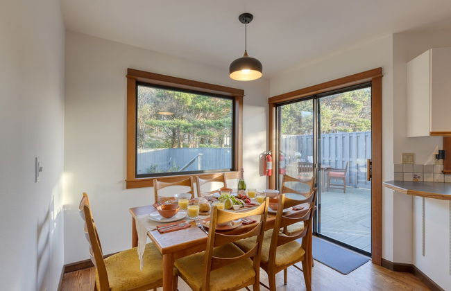 Half Block to Beach w Oceanview Patio Balcony The Shore Pine by Avantstay - Foto 16