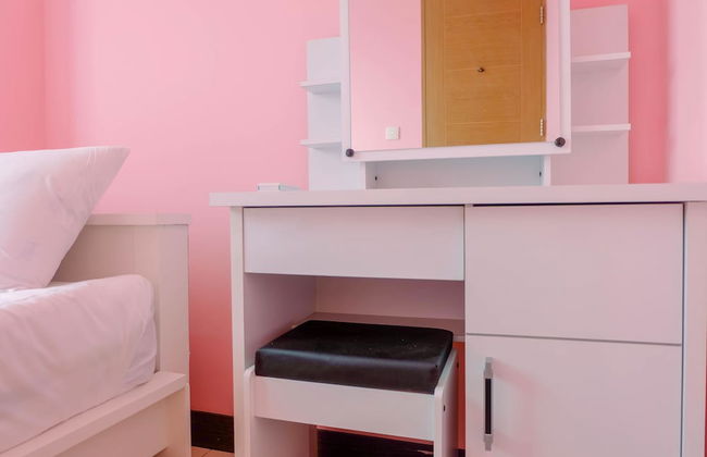 Homey and Stylist 1BR Gading Icon Apartment - Photo 8