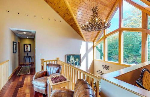 The Glen House -9 Bdrm Estate Sleep 26 Movie Theater,Pool,Golf,Ski - Foto 51