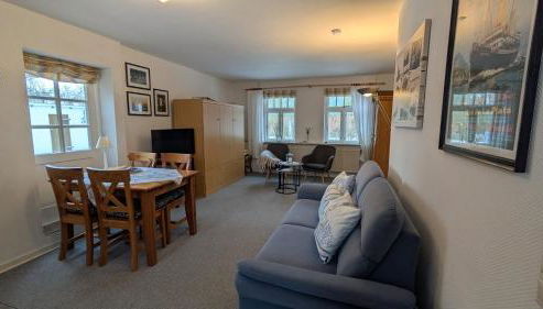 Große Warf mit Rasenfläche - Foto 3