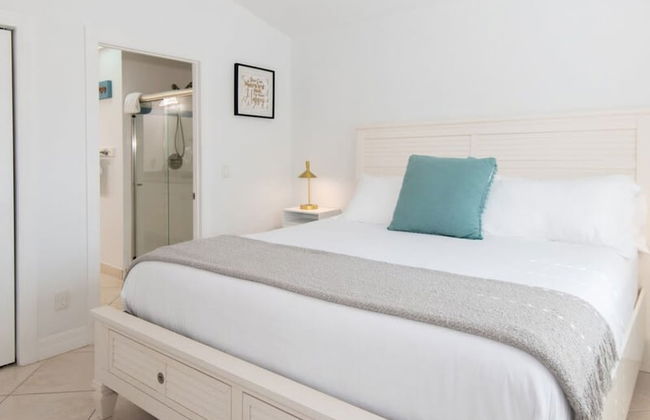 8BD Ft Pierce Beach Getaway - Great for Family Group - Photo 4