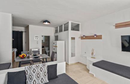 Seaside Gem near Heraklion, Villa Maro's Getaway - Foto 101