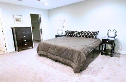 Maplewood Retreat Sleeps 6 Kingston NH by Vacation Your Way - Foto 21