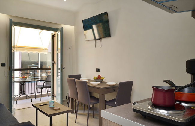 Amara Luxury Suites With Private Hot Tub - Foto 45