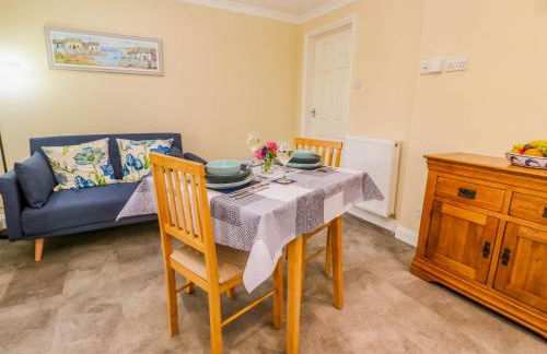 Little Acorns - Photo 9