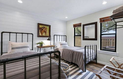 Luxurious Rental with Private Yard and BBQ in Wimberley, Texas - Foto 9