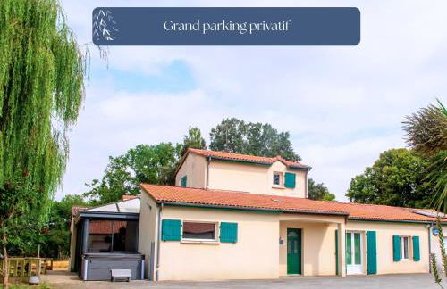 Grand Gîte Le Saule en Scie - 3 étoiles - Spa chauffé, 12 à 14 pers, jardin clos, 30 mn PuyduFou - Foto 37