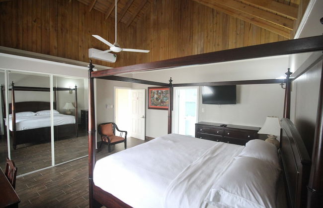 Summer Breeze Vacation Home - Photo 6