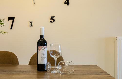 Chris and Stratos villa with private ecologic pool and kid's playground! - Foto 63