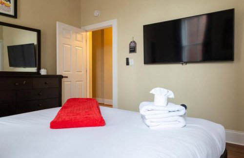 The Lady Emma Lafayette Park with Bowling ABODEbucks - Foto 34