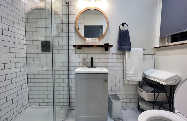 Dollhouse Downtown - Photo 40