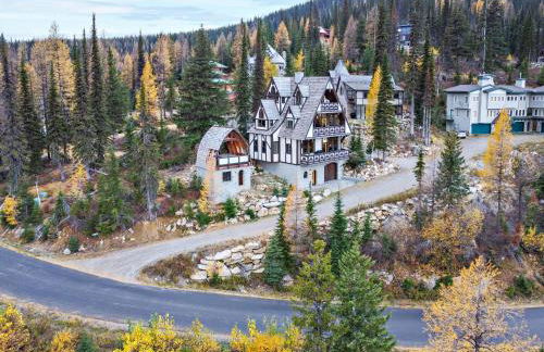 Ski-In Ski-Out Schweitzer Winter Chalet with Hot Tub - Foto 54