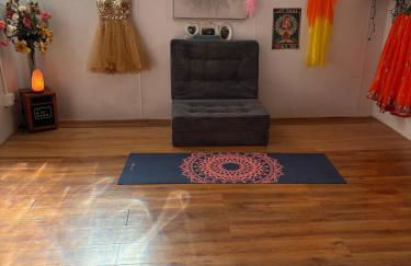 Tree House 6 bedrooms, 2 blocks from everything - Foto 42