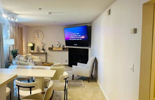 Mid-City Charm 2BR Near LAs Hotspots! - Foto 14