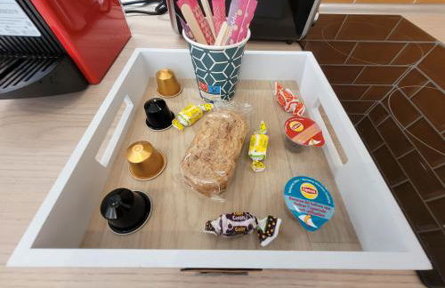 Promenade d'Automne - Netflix & Wifi - Climatisation- Parking Gratuit - check-in 24H24 - Emplacement Vélos - GoodMarning - Foto 8