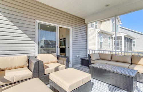 Modern and Spacious Home with Pool in Ocean View! - Foto 33