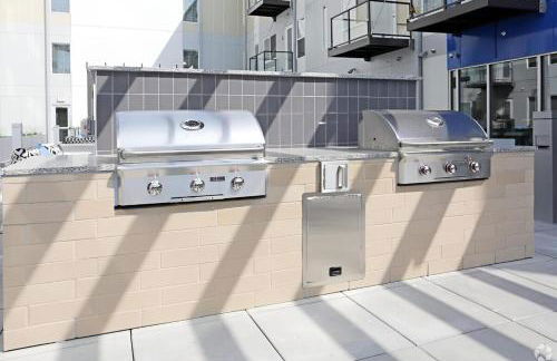 Urban Oasis Downtown Condo with Skywalk Access 6 - Photo 21