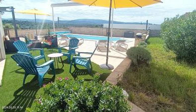 Gîte myosotis Piscine Privée 4 Chambres - Foto 1, Garden view