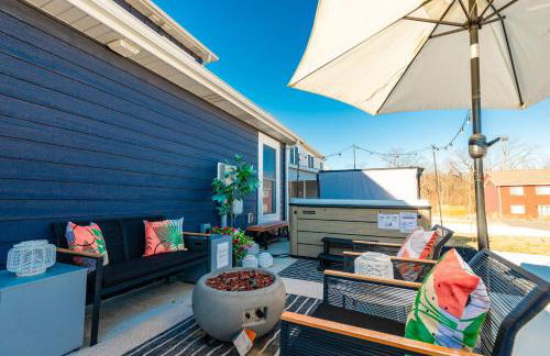 Parking! Hot tub! 10 min walk to beach - Foto 26