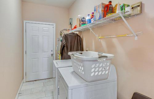 Waterfront Lake Hartwell Retreat with Indoor Hot Tub - Foto 29