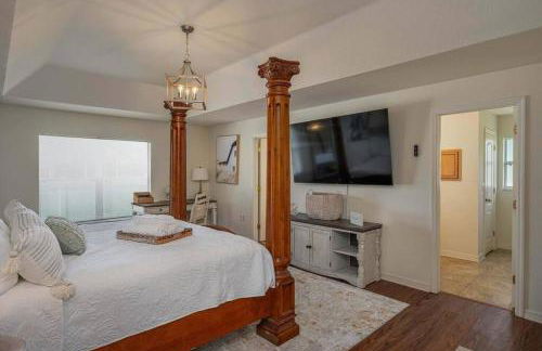 Fireside Hot Tub, King Bed Suite - Foto 15