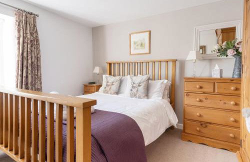 Periwinkle Cottage - Photo 5