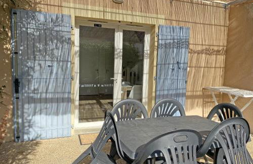 pleasant gîte, with collective heated swimming pool, in the heart of the alpilles in mouriès, 4/6 people. - Foto 8