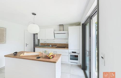 Les Pins : Rez de jardin proche plage - Foto 9