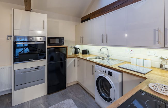 The Stables at Brambles Farm - Sleeps 2, Wifi - Foto 7