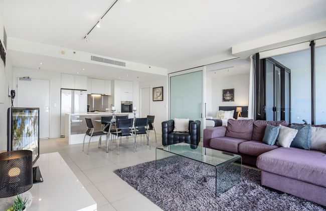 Ultra Broadbeach - Photo 70