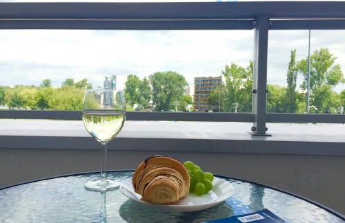 Apartamenty Metro Słodowiec, free parking Żeromskiego 1 CMKP- 5 min - Foto 49