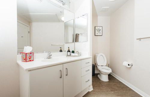 Gorgeous studio steps from The Groove - Foto 22