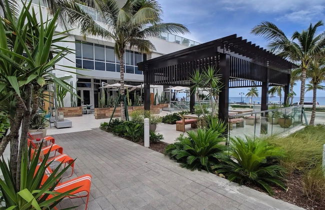 W Residences 2 Bedroom Suite 2 Condo by RedAwning - Photo 37