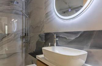 Villa Bianca with Jacuzzi - Photo 36