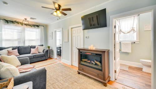 Family-Friendly Main St Gloucester Apt with Balcony! - Foto 5