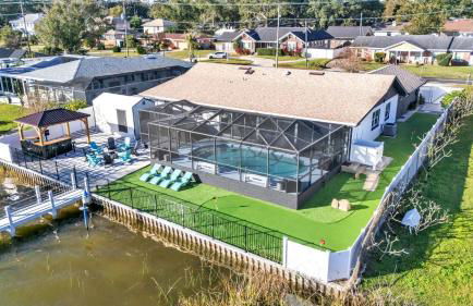 Lake, Pool, HotTub, Game Room, 8 Beds, Sleeps 17 - Foto 64