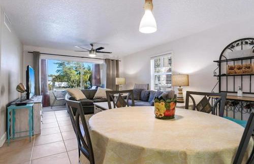 2bed/2bath Condo next to Siesta Key ~A Hidden Gem - Foto 9