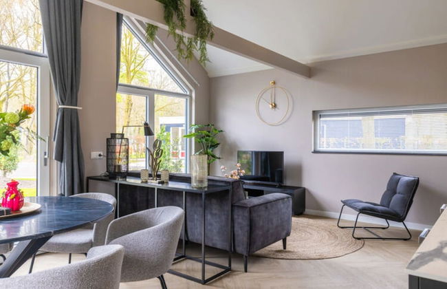 Eco Villa in Latour by Scenic Pond - Photo 8