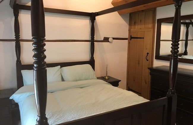 Village Period Cottage Next to a Idyllic Stream - Foto 5