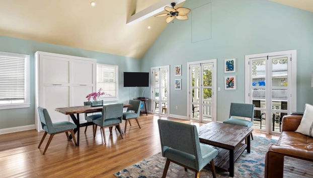 Sky Suite on Duval by Brightwild Condo w Balcony - Foto 3, Habitación