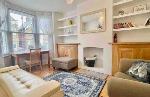 Captain's Quarters - Heart of Cowes - sleeps 11 - Foto 2